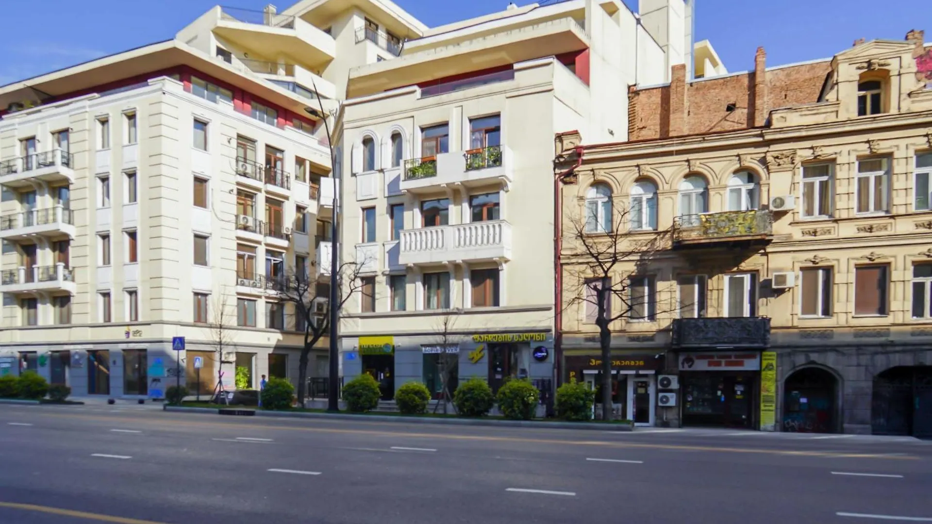 Hotel Type Room With Mini Kitchen And Balcony On Melikishvili, City Center Τυφλίδα Γεωργία